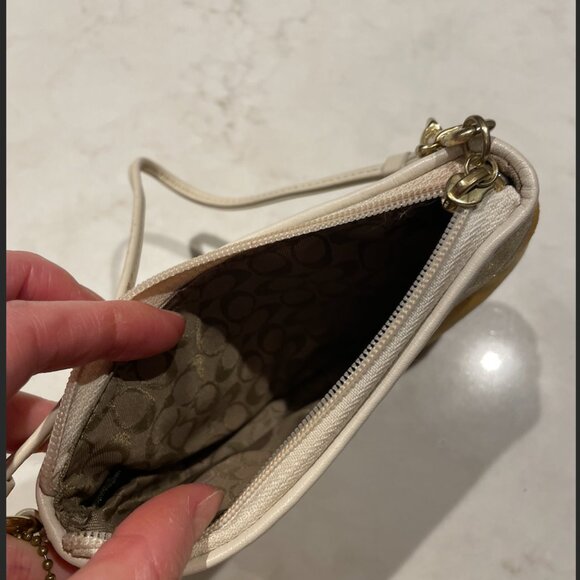 Coach Leather Suede Wristlet Wallet bag - Picture 4 of 10